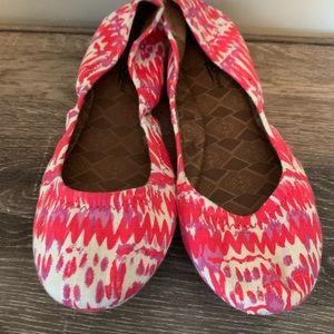 Never worn !! Steve Madden Colorful Flats